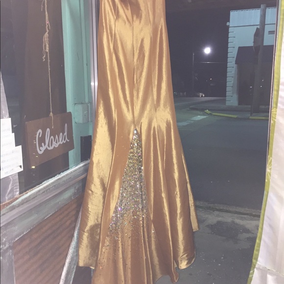 Formal Dress - Picture 2 of 2